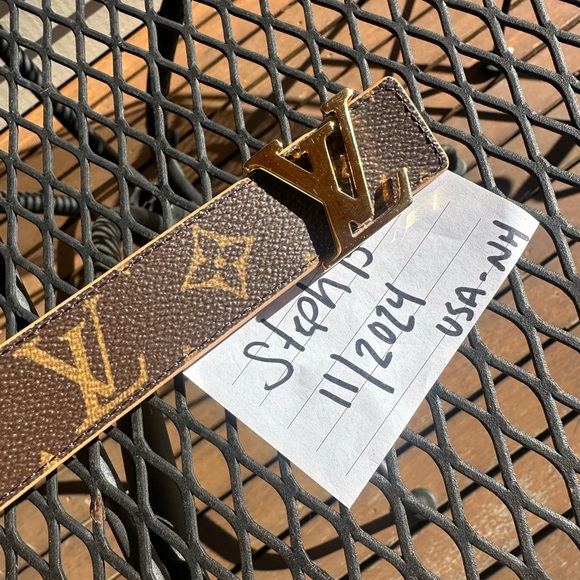 Louis Vuitton Initialea Reversible belt 85 - Picture 1 of 5